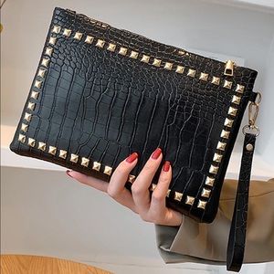 Faux alligator clutch